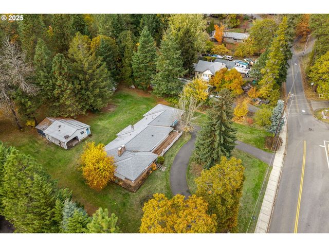 1412 N MAIN Ave, White Salmon, WA 98672