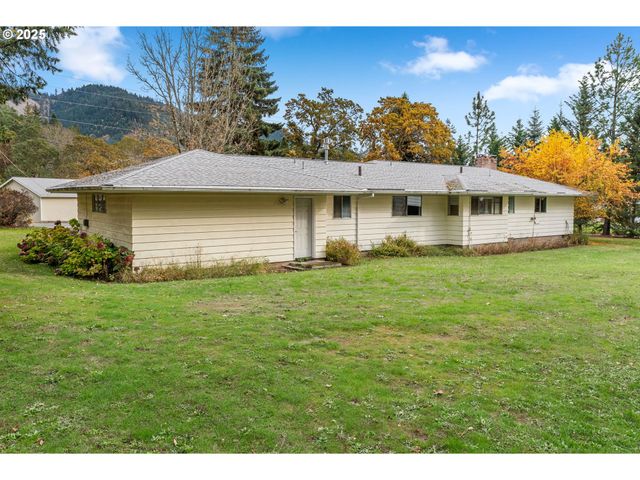 1412 N MAIN Ave, White Salmon, WA 98672