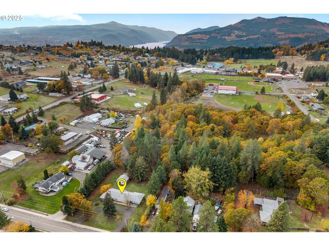 1412 N MAIN Ave, White Salmon, WA 98672