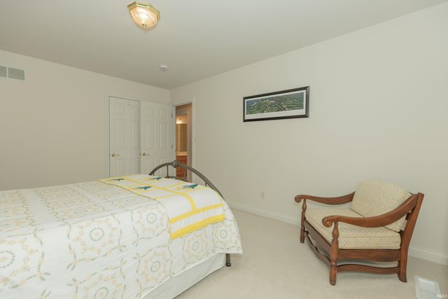 2029 Duffers Drive, Evansville, IN 47725