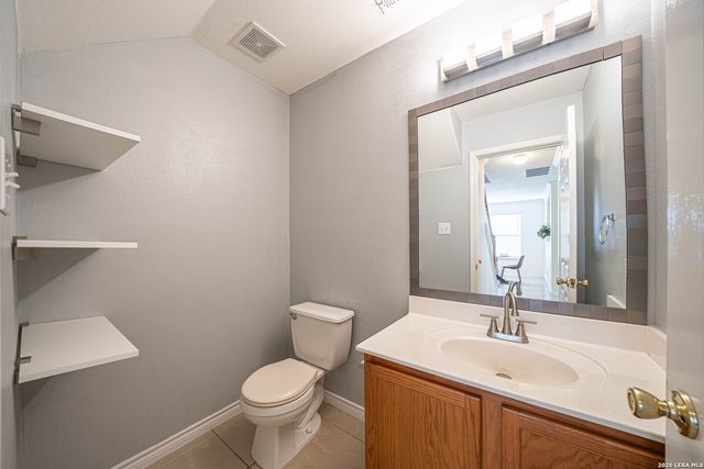 10259 CRYSTAL VW, Universal City, TX 78148