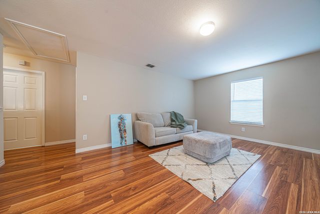 10259 CRYSTAL VW, Universal City, TX 78148