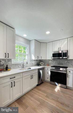 9207 ANTELOPE PL, Springfield, VA 22153