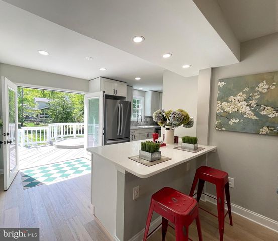 9207 ANTELOPE PL, Springfield, VA 22153