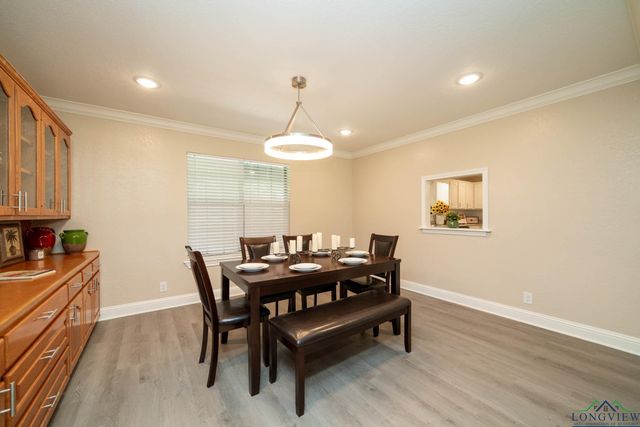 5026 E Country Club Rd, Longview, TX 75602