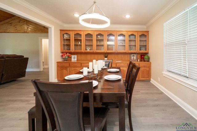 5026 E Country Club Rd, Longview, TX 75602