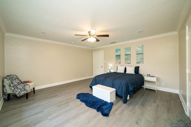 5026 E Country Club Rd, Longview, TX 75602