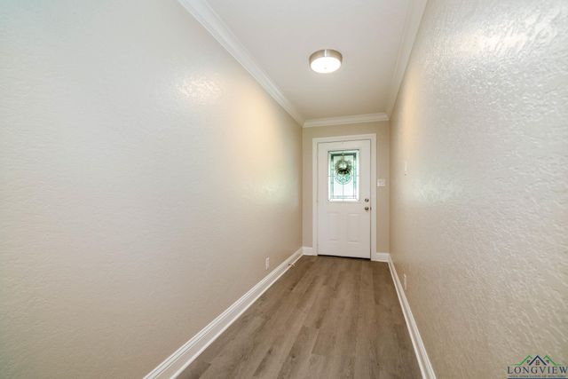 5026 E Country Club Rd, Longview, TX 75602