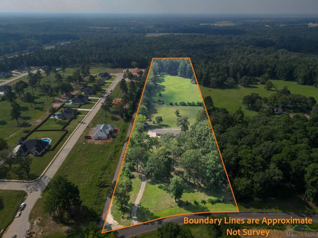 5026 E Country Club Rd, Longview, TX 75602