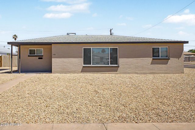 1926 W SAN MIGUEL Avenue, Phoenix, AZ 85015
