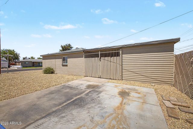 1926 W SAN MIGUEL Avenue, Phoenix, AZ 85015