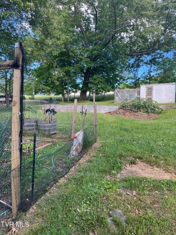 1033 Haw Ridge Road, Piney Flats, TN 37686