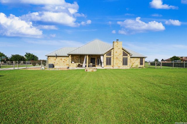 120 Haycraft, Marion, TX 78124