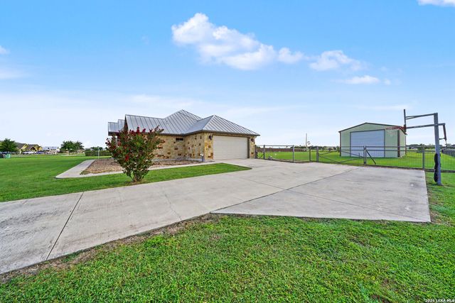 120 Haycraft, Marion, TX 78124