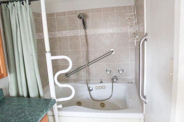 421 Fm 845, Cameron, TX 76520