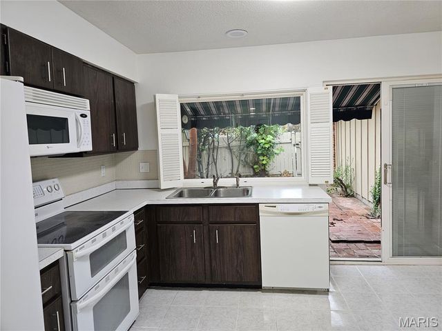 13410 Forestlac Drive, Chesterfield, MO 63141