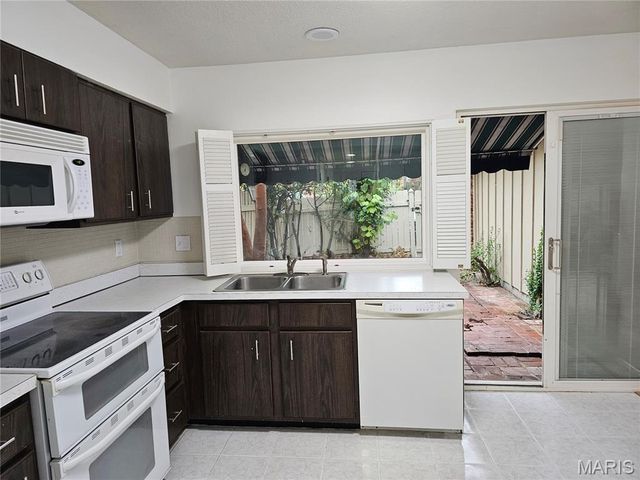 13410 Forestlac Drive, Chesterfield, MO 63141