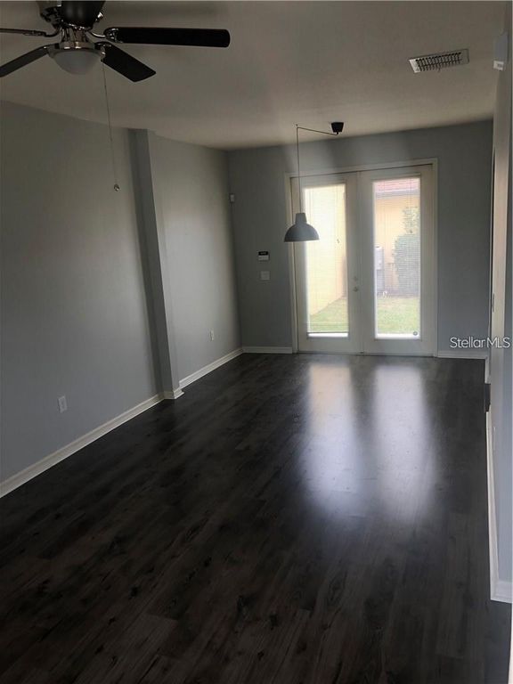 Image 4 of property listing at 4081 VIOSCA PLACE, Orlando, FL 32837