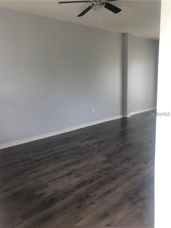 Image 5 of property listing at 4081 VIOSCA PLACE, Orlando, FL 32837