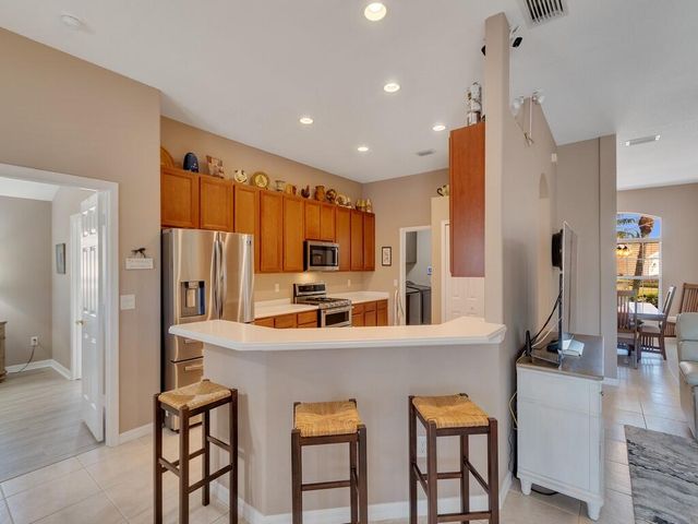 431 W Temple Court SW, Vero Beach, FL 32968