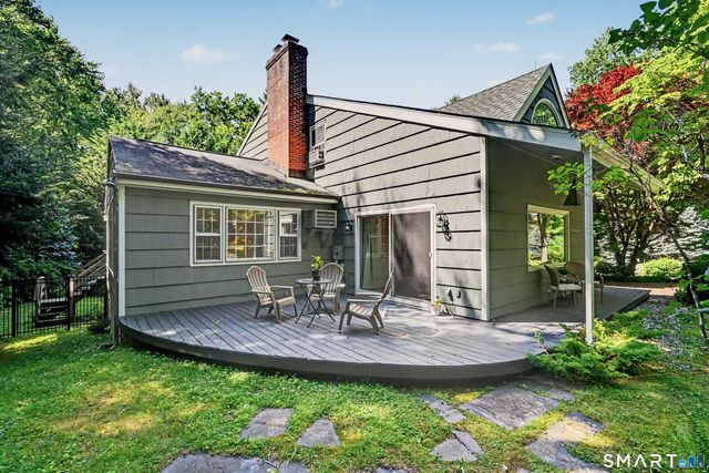 49 Blue Spruce Circle, Weston, CT 06883