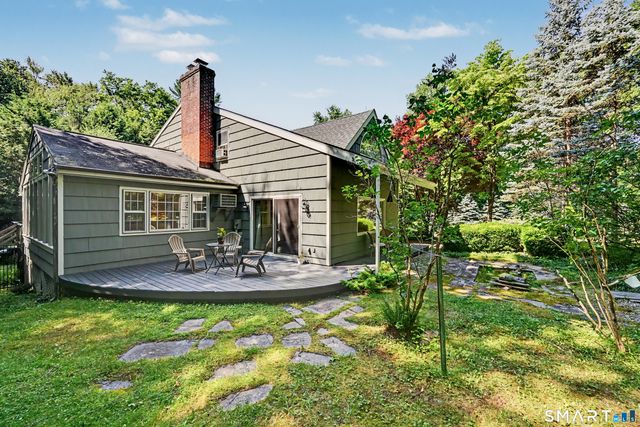 49 Blue Spruce Circle, Weston, CT 06883