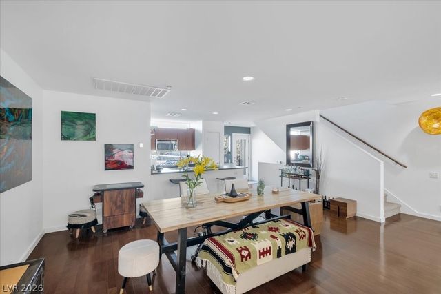 2014 Pin Oak Avenue, Las Vegas, NV 89101