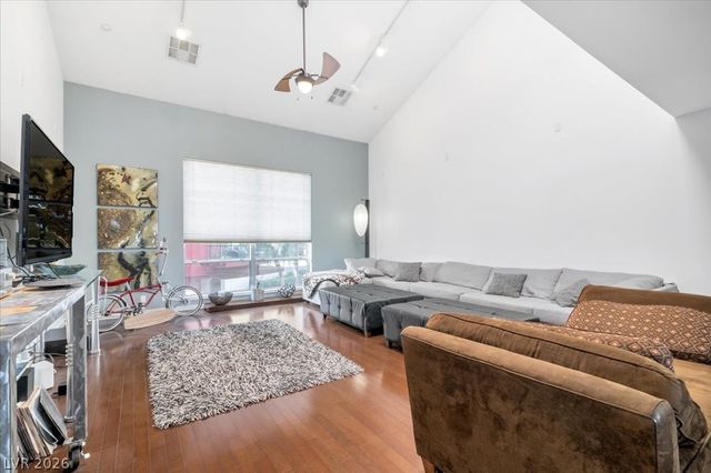 2014 Pin Oak Avenue, Las Vegas, NV 89101