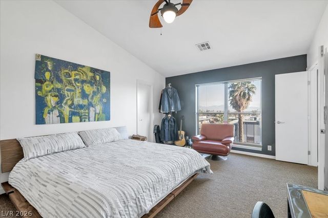 2014 Pin Oak Avenue, Las Vegas, NV 89101