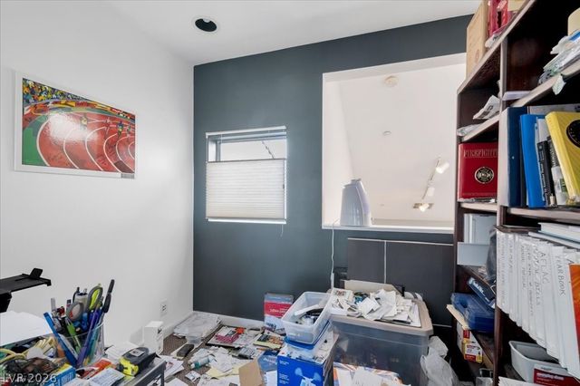 2014 Pin Oak Avenue, Las Vegas, NV 89101