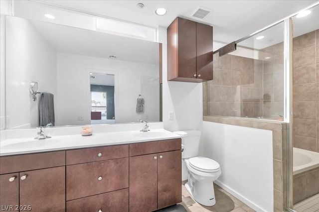 2014 Pin Oak Avenue, Las Vegas, NV 89101