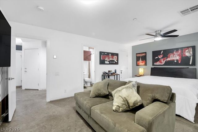 2014 Pin Oak Avenue, Las Vegas, NV 89101