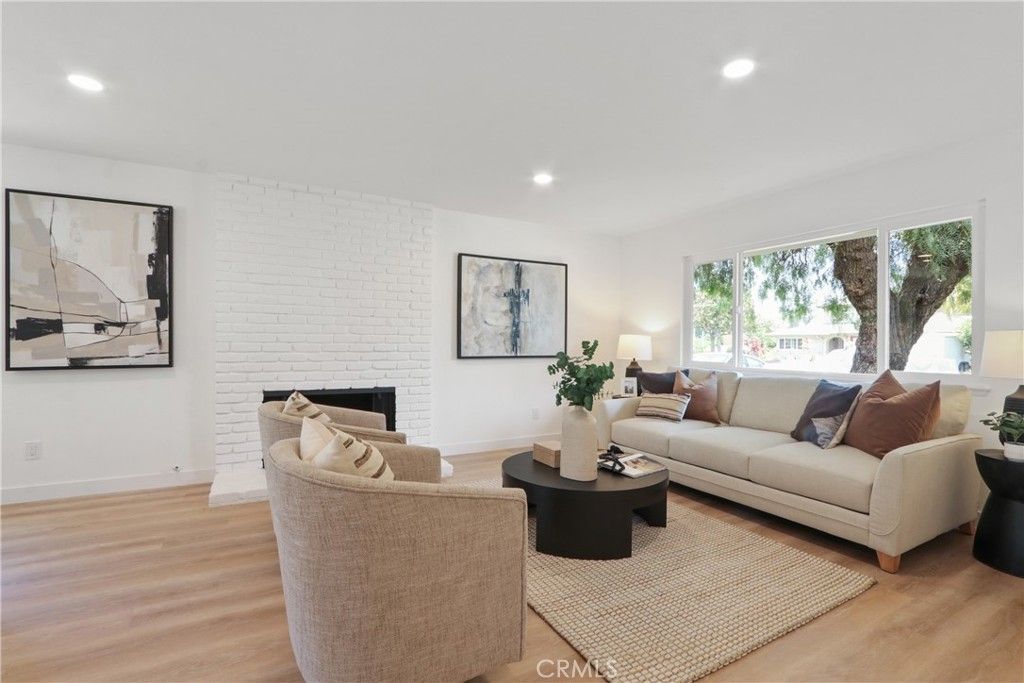 Image 11 of property listing at 734 S Vale, Anaheim, CA 92806