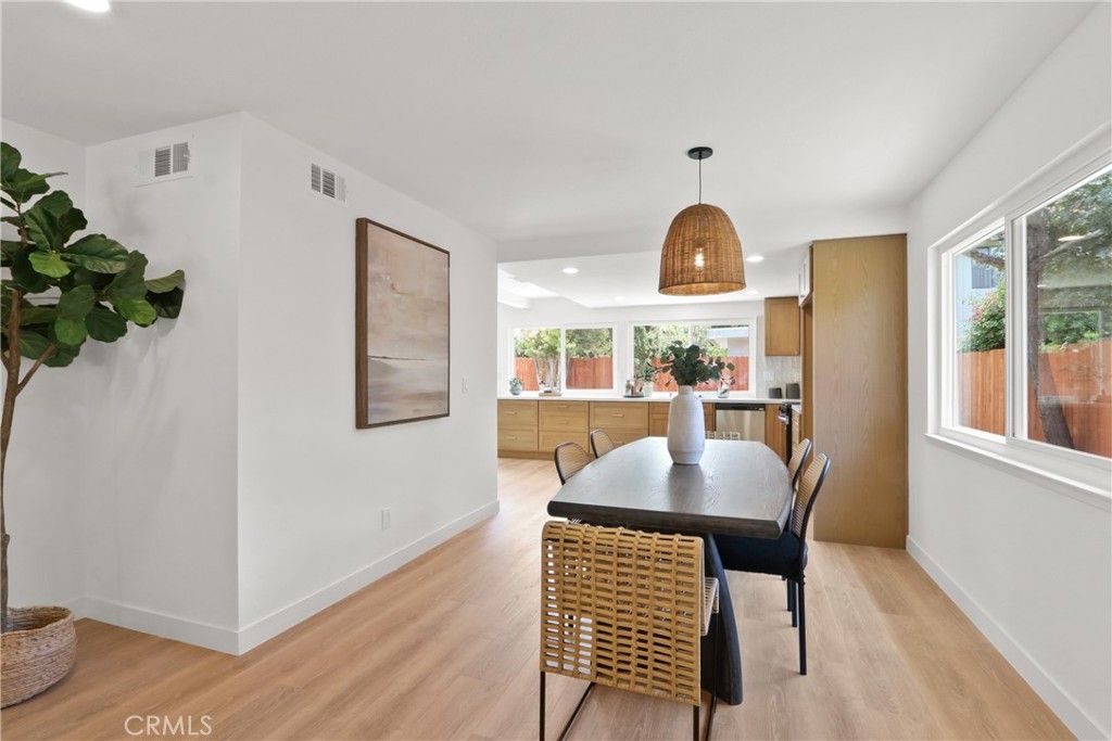 Image 9 of property listing at 734 S Vale, Anaheim, CA 92806