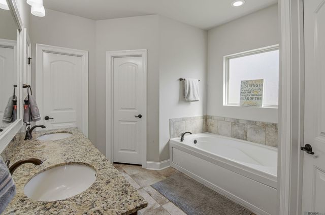 42158 Eagles Eye St, Prairieville, LA 70769