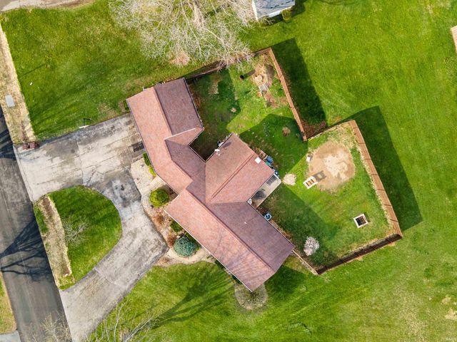 502 Allen Drive, Sweetser, IN 46987