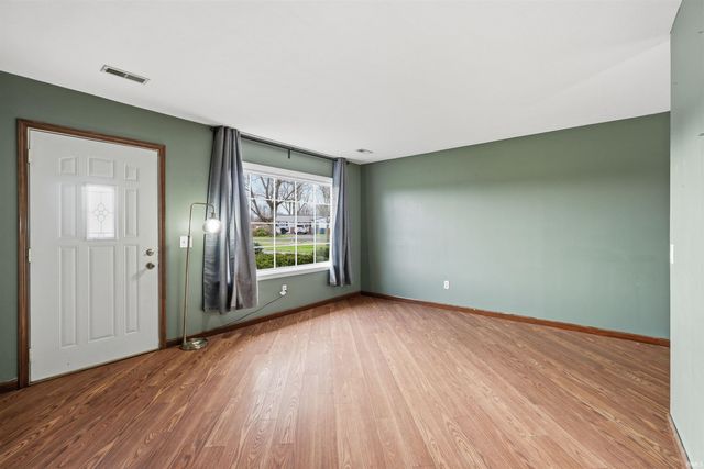 502 Allen Drive, Sweetser, IN 46987