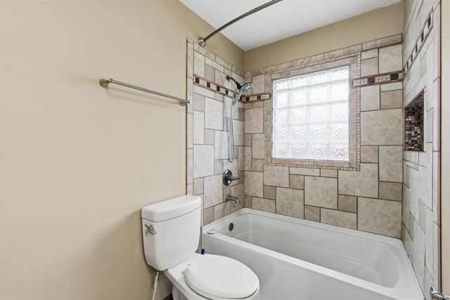 502 Allen Drive, Sweetser, IN 46987