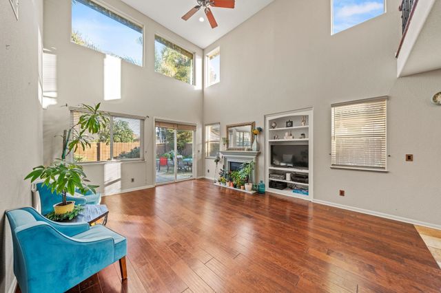 30 Renoir Ct, Oakley, CA 94561