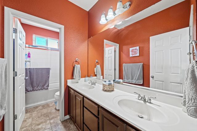 30 Renoir Ct, Oakley, CA 94561