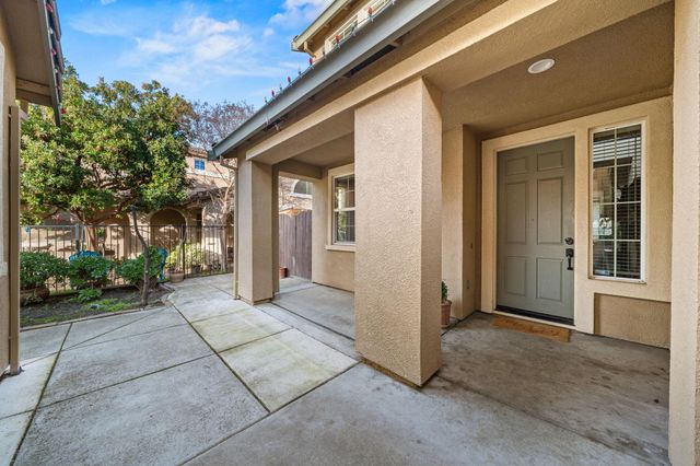 30 Renoir Ct, Oakley, CA 94561