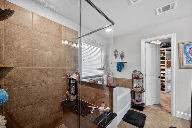 2840 Mariposa Drive, Grand Prairie, TX 75054