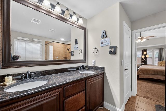 2840 Mariposa Drive, Grand Prairie, TX 75054