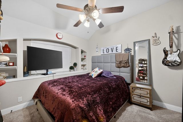 2840 Mariposa Drive, Grand Prairie, TX 75054