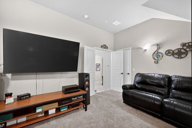 2840 Mariposa Drive, Grand Prairie, TX 75054