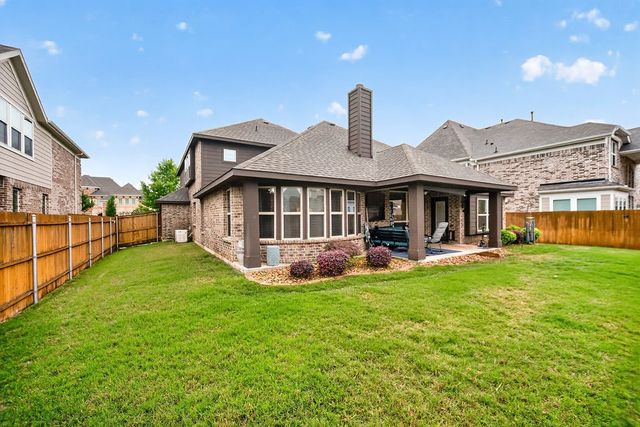 2840 Mariposa Drive, Grand Prairie, TX 75054