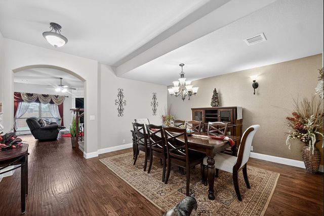 2840 Mariposa Drive, Grand Prairie, TX 75054