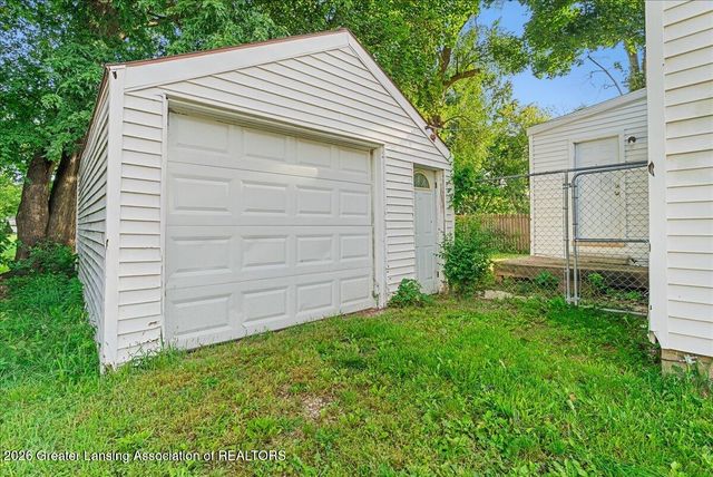 735 Vance Street, Lansing, MI 48906