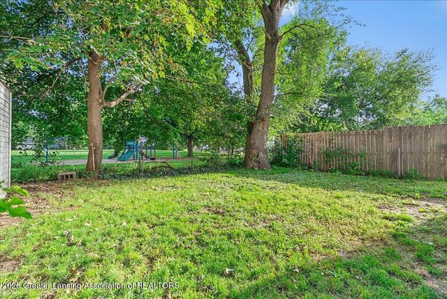735 Vance Street, Lansing, MI 48906