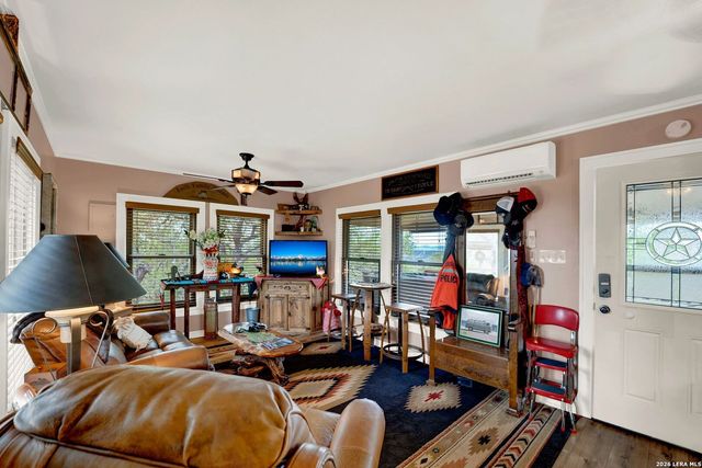 647 Medina Hills, Medina, TX 78055